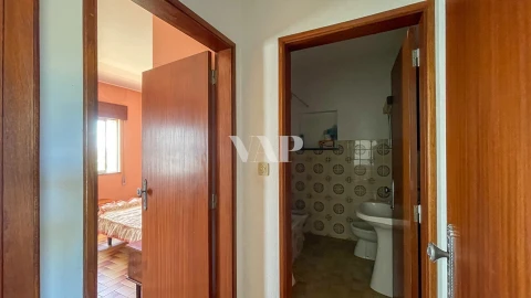 Moradia T8 para Venda em Quarteira