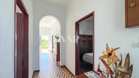 Moradia T8 para Venda em Quarteira