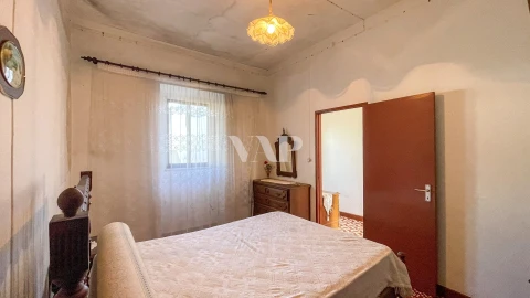 Moradia T8 para Venda em Quarteira