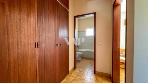 Moradia T8 para Venda em Quarteira