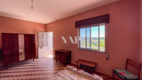 Moradia T8 para Venda em Quarteira