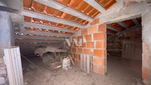 Moradia T8 para Venda em Quarteira