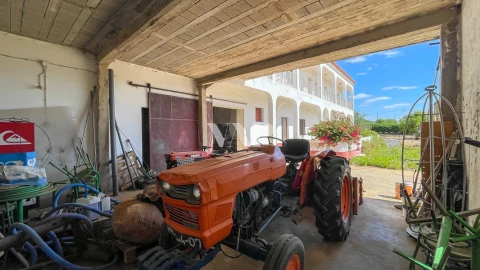 Moradia T8 para Venda em Quarteira