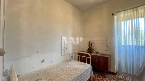 Moradia T8 para Venda em Quarteira