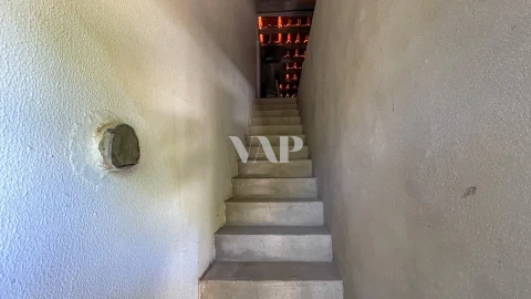 Moradia T8 para Venda em Quarteira