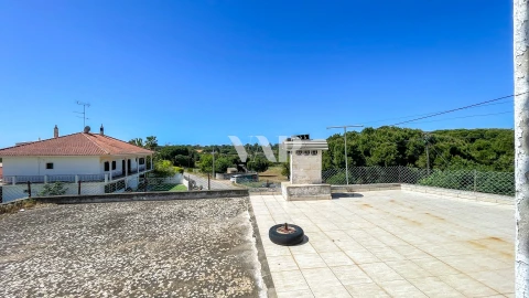 Moradia T8 para Venda em Quarteira