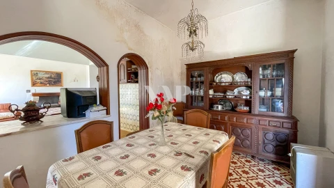 Moradia T8 para Venda em Quarteira