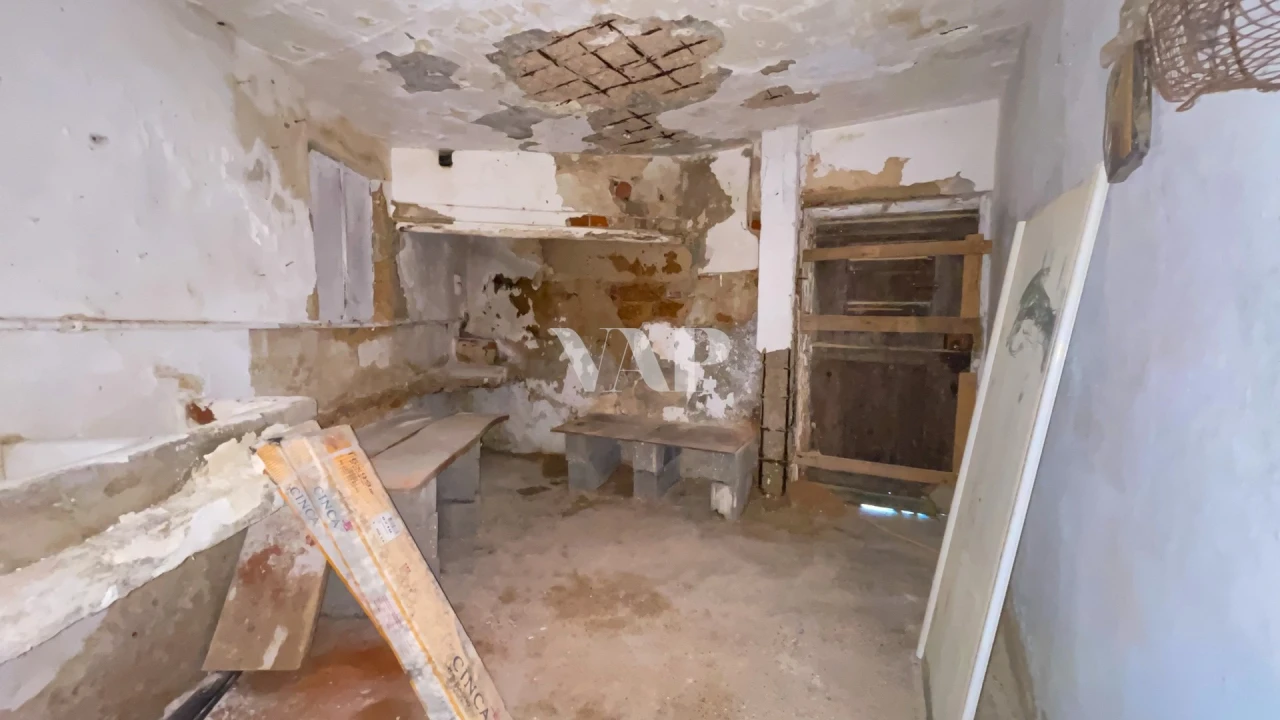 Moradia T8 para Venda em Quarteira Foto 95