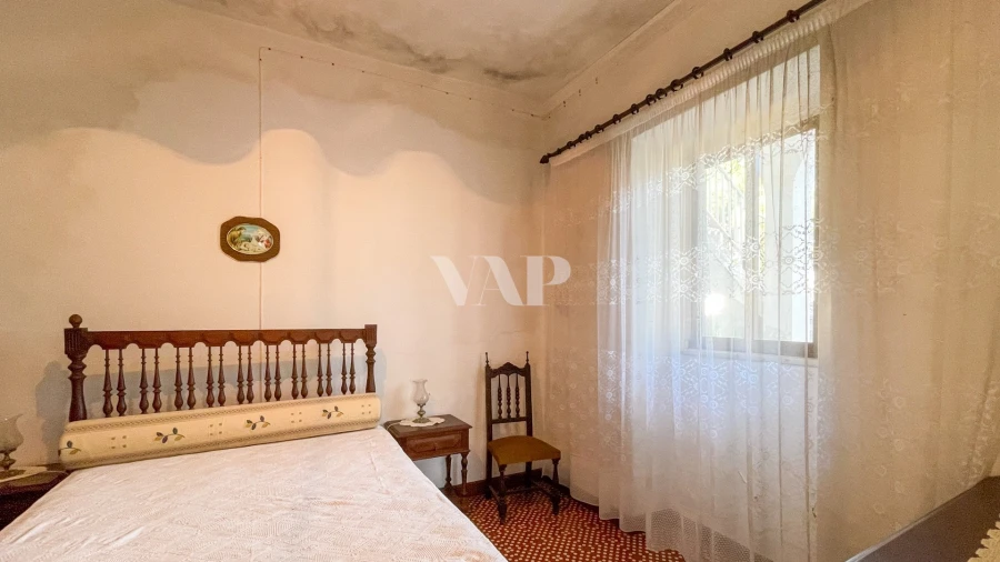 Moradia T8 para Venda em Quarteira Foto 17