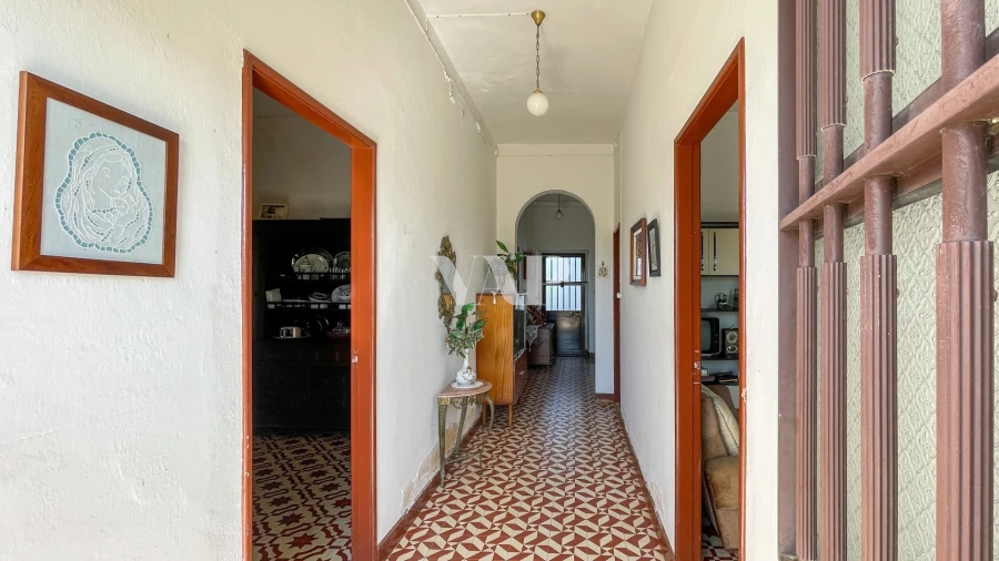 Moradia T8 para Venda em Quarteira Foto 12