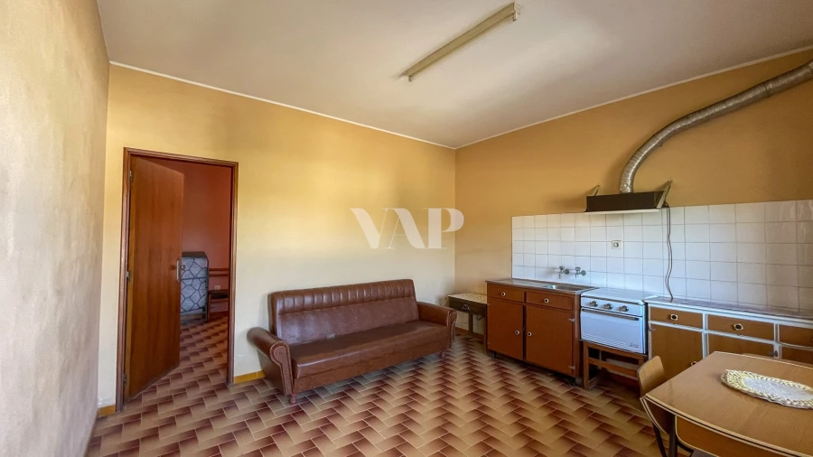 Moradia T8 para Venda em Quarteira Foto 46