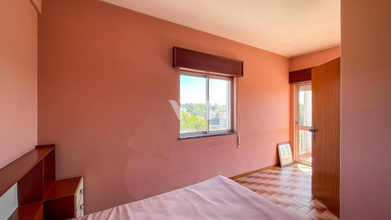 Moradia T8 para Venda em Quarteira Foto 39