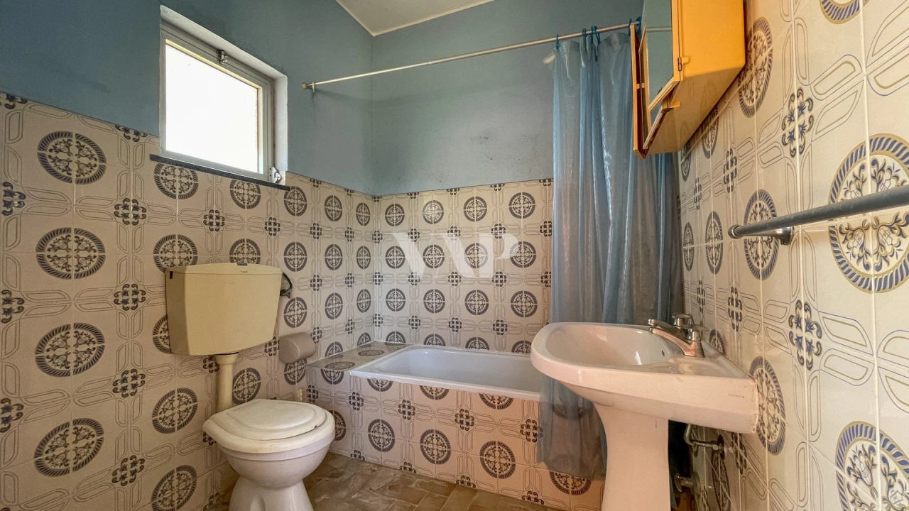 Moradia T8 para Venda em Quarteira Foto 42