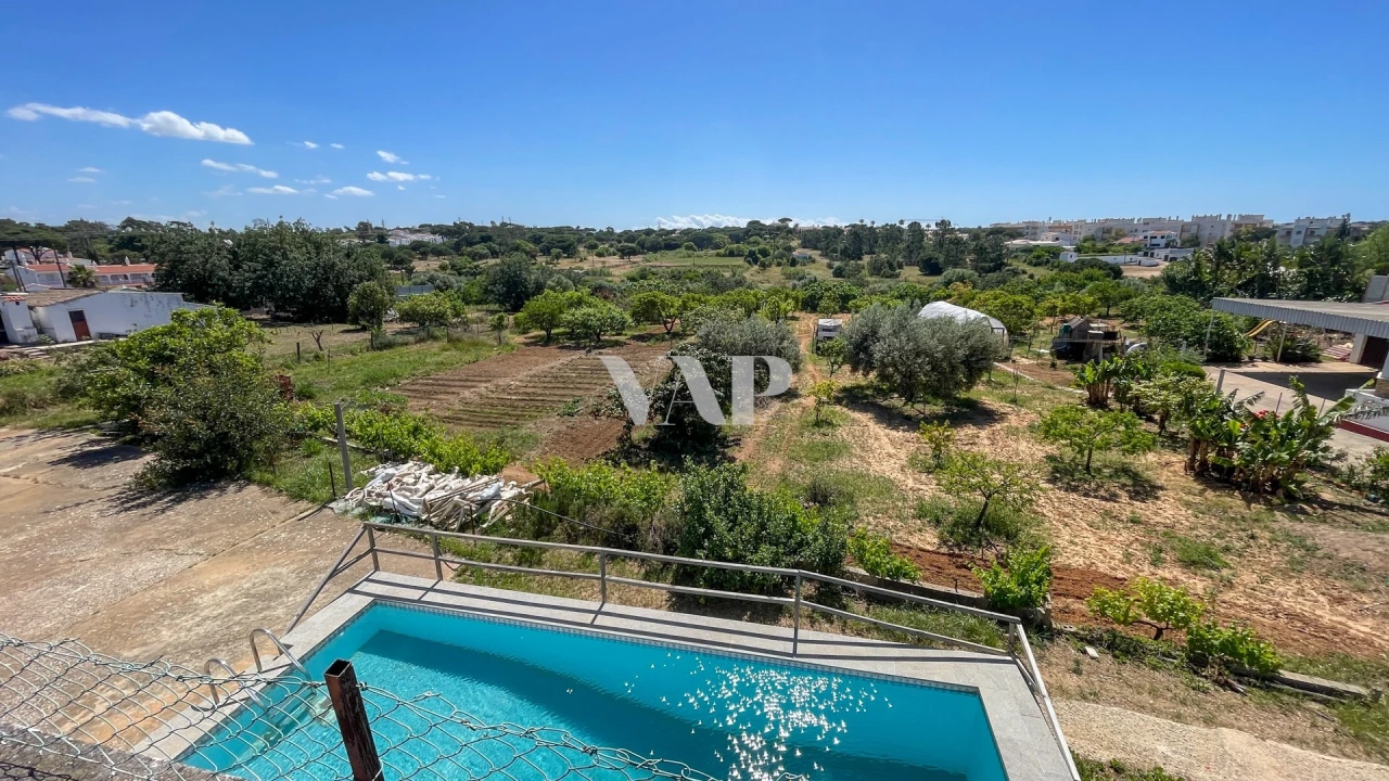 Moradia T8 para Venda em Quarteira Foto 83