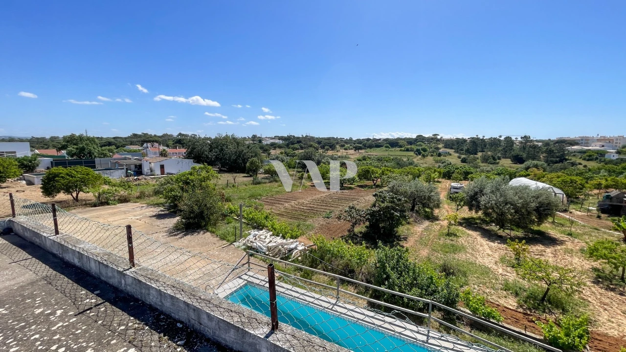 Moradia T8 para Venda em Quarteira Foto 82