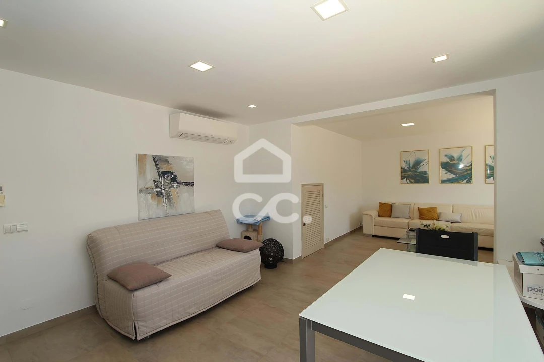 Moradia T4 para Venda em Armação de Pera Foto 10