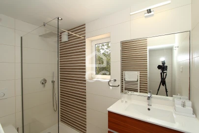 Moradia T4 para Venda em Armação de Pera