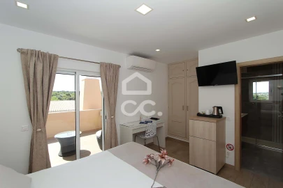 Moradia T4 para Venda em Armação de Pera