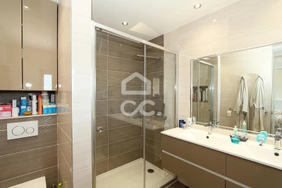 Moradia T4 para Venda em Armação de Pera