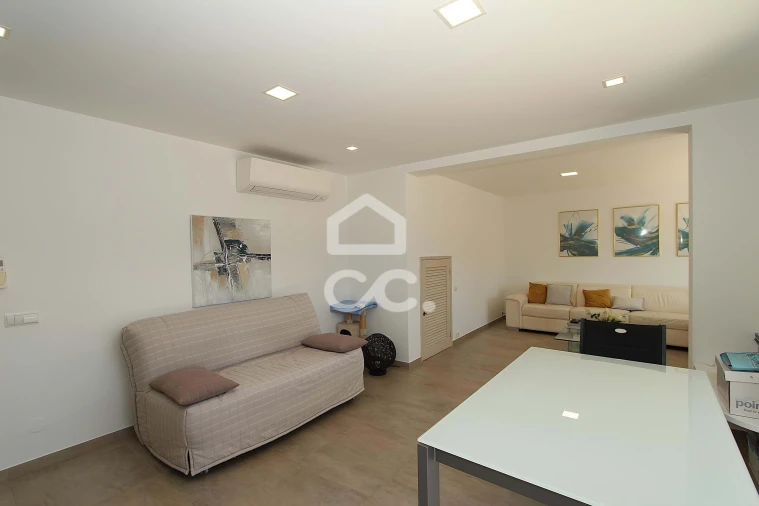 Moradia T4 para Venda em Armação de Pera Foto 10