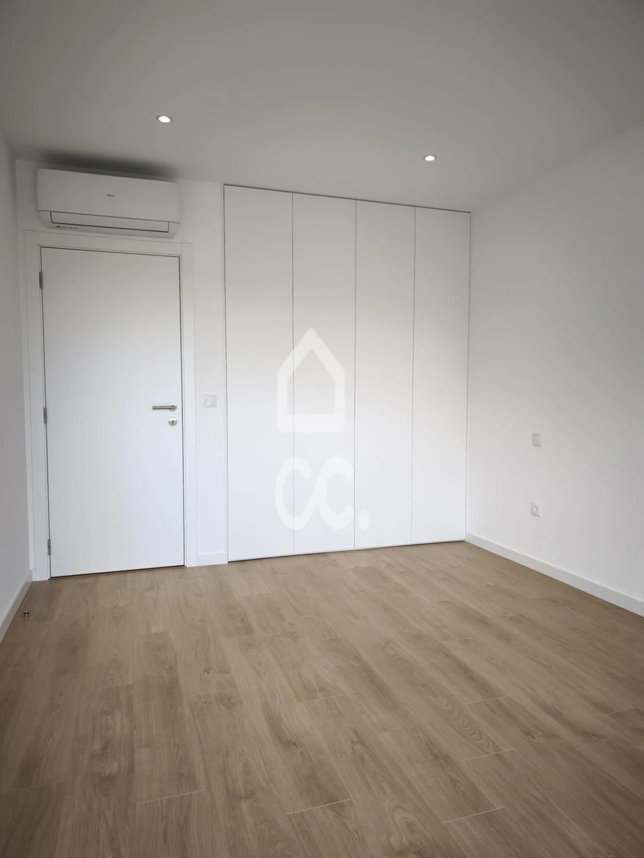 Apartamento T3 para Arrendamento em Condeixa-A-Velha e Condeixa-A-Nova Foto 12