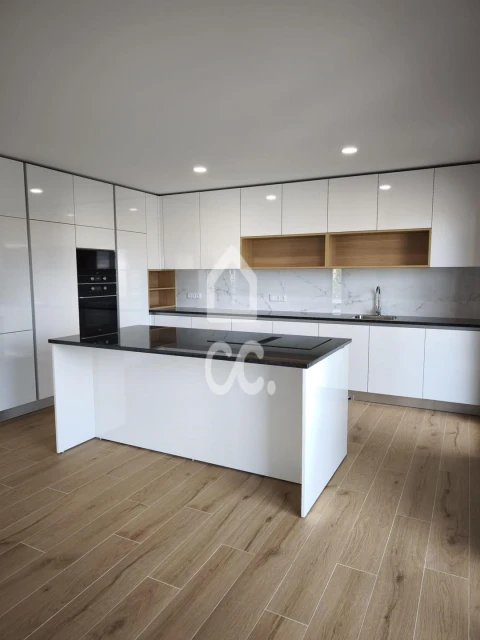 Apartamento T3 para Arrendamento em Condeixa-A-Velha e Condeixa-A-Nova