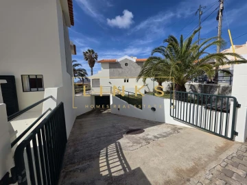 Moradia T2 para Venda em Porto Santo