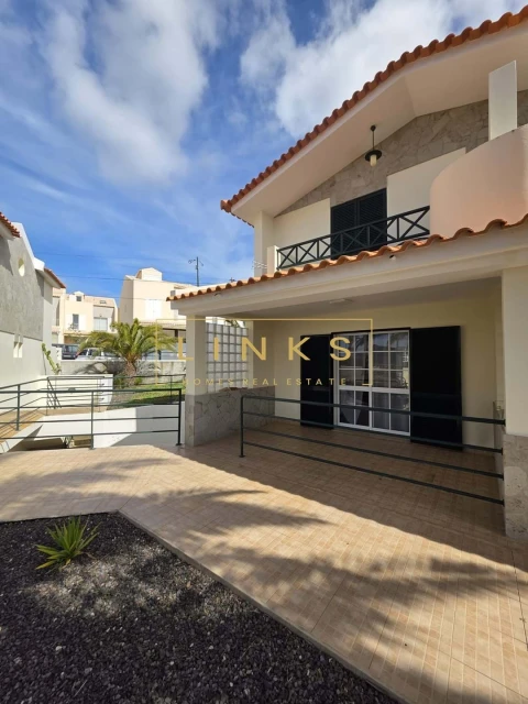 Moradia T2 para Venda em Porto Santo