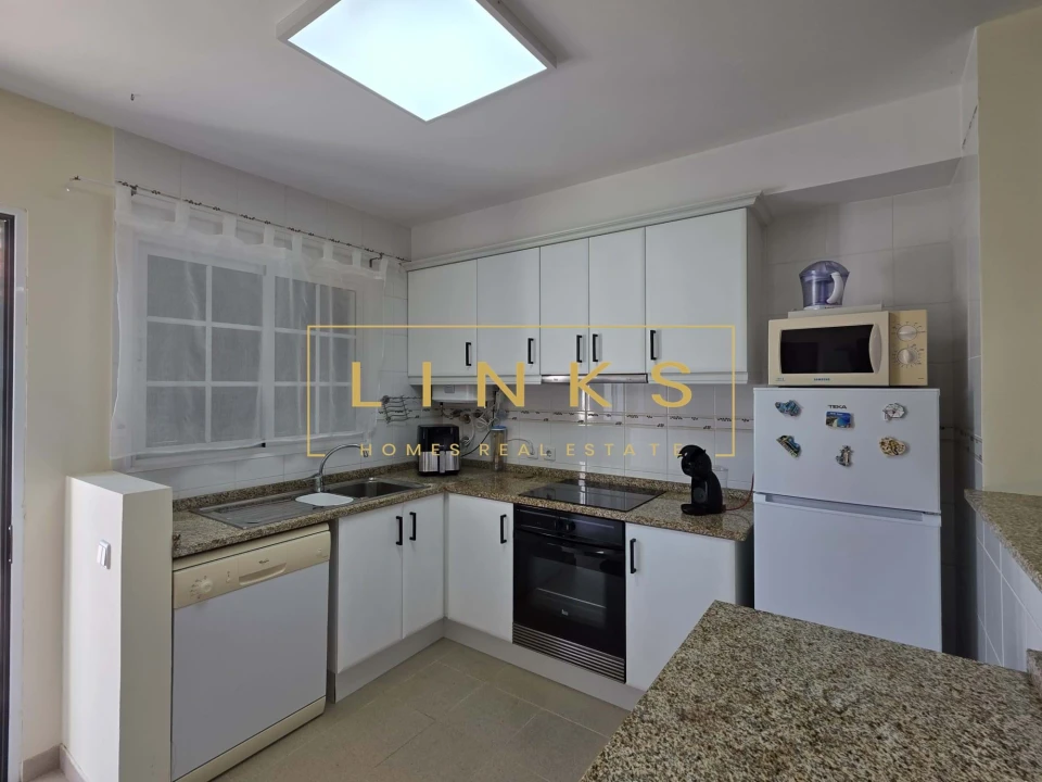 Moradia T2 para Venda em Porto Santo Foto 7