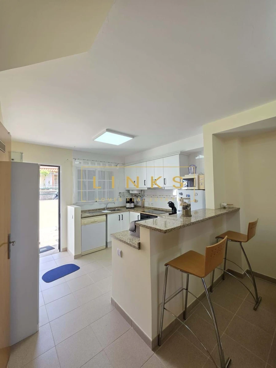 Moradia T2 para Venda em Porto Santo Foto 8