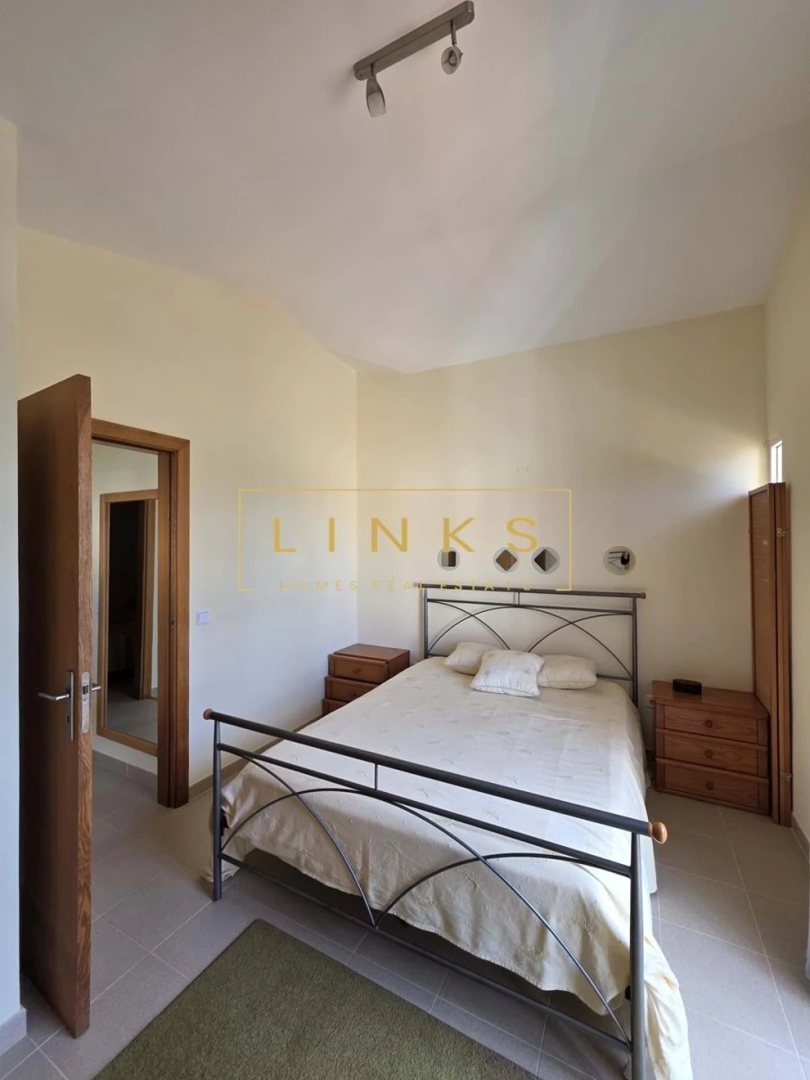 Moradia T2 para Venda em Porto Santo Foto 12