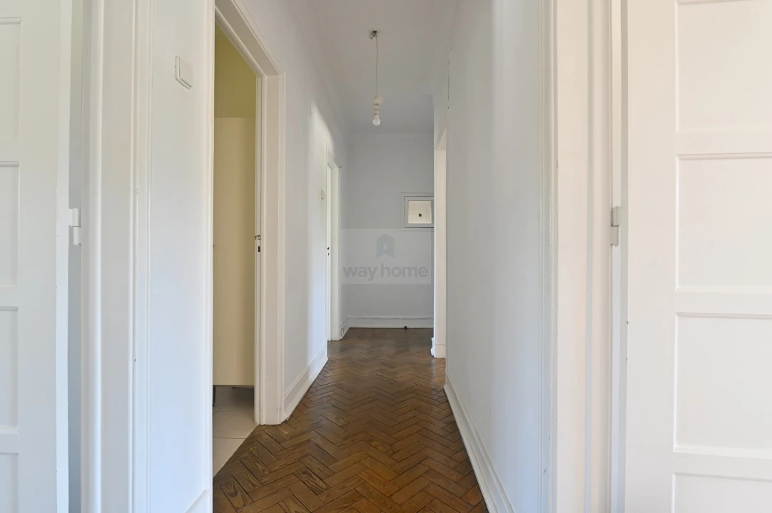 Apartamento T2 para Venda em Alvalade Foto 10