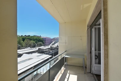 Apartamento T2 para Venda em Alvalade