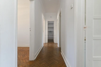 Apartamento T2 para Venda em Alvalade