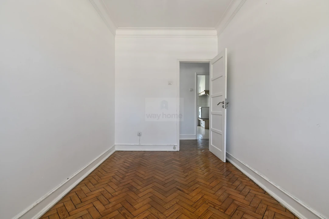 Apartamento T2 para Venda em Alvalade Foto 9