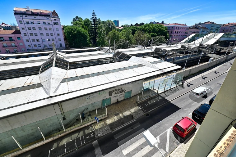 Apartamento T2 para Venda em Alvalade Foto 14