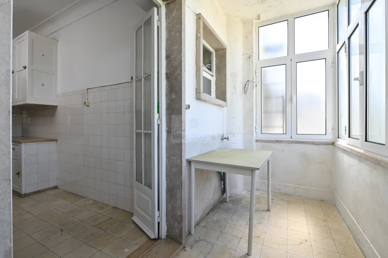 Apartamento T2 para Venda em Alvalade Foto 3