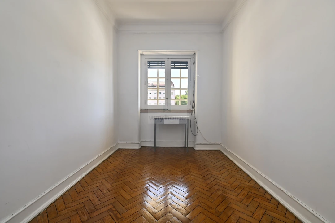 Apartamento T2 para Venda em Alvalade Foto 8