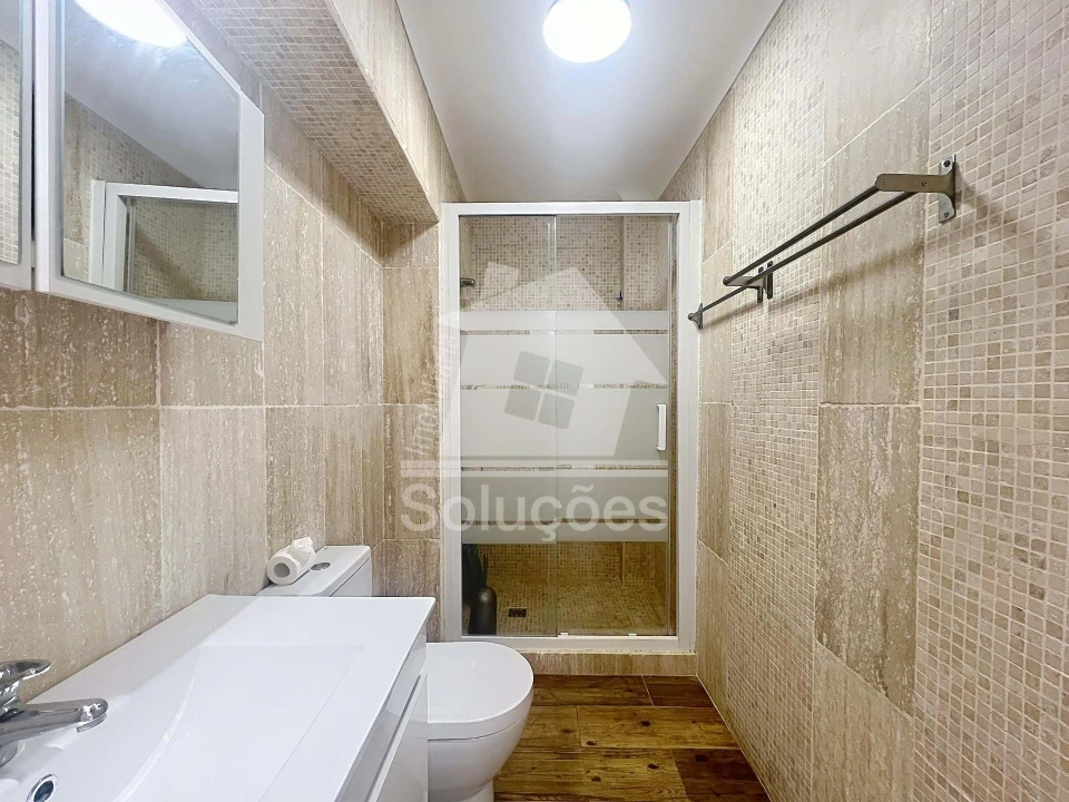 Moradia T1 para Venda em Budens Foto 7