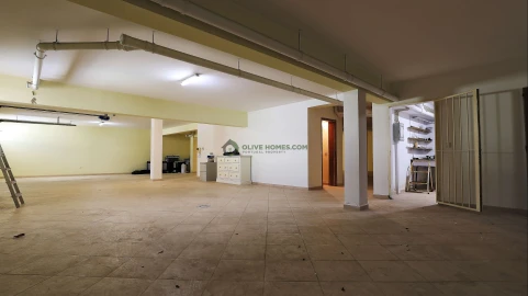 Moradia T4 para Venda em Quarteira