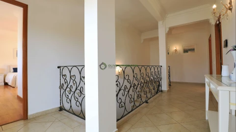 Moradia T4 para Venda em Quarteira