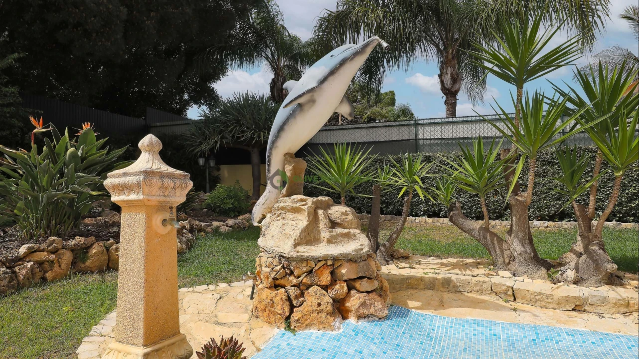 Moradia T4 para Venda em Quarteira Foto 56