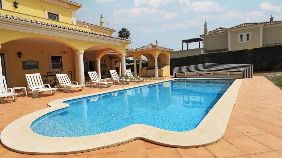 Moradia T4 para Venda em Quarteira Foto 58