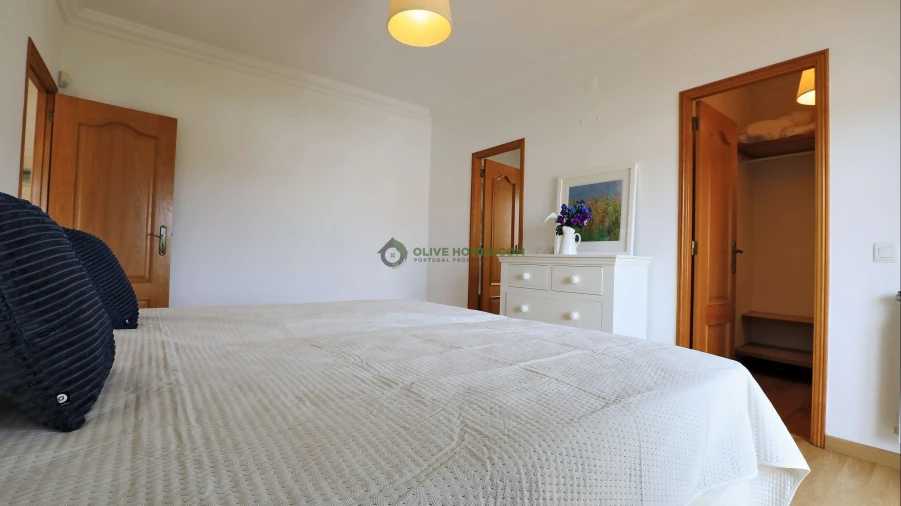 Moradia T4 para Venda em Quarteira Foto 31