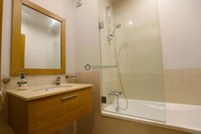 Moradia T4 para Venda em Quarteira