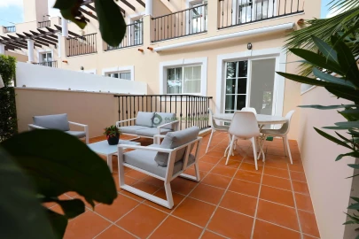 Moradia T4 para Venda em Quarteira