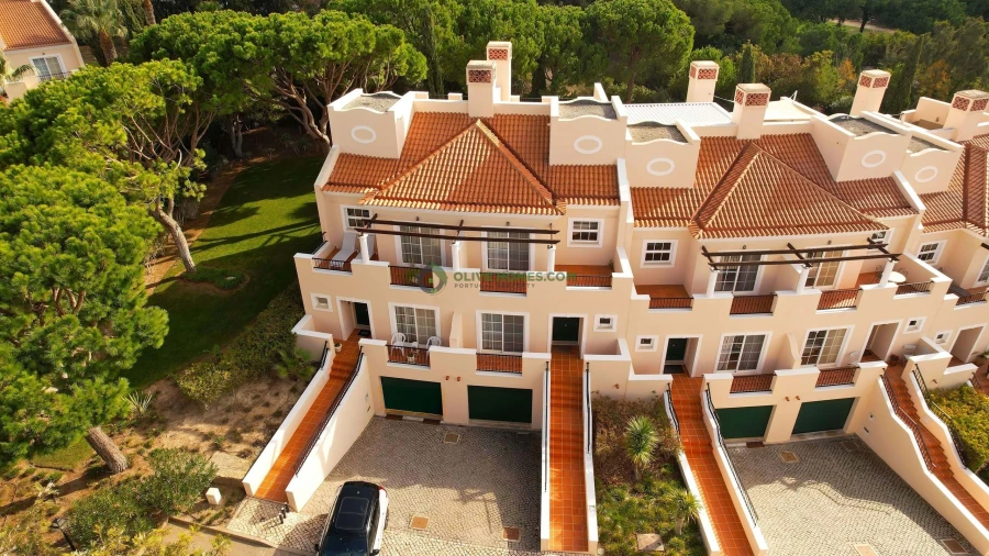 Moradia T4 para Venda em Quarteira Foto 26