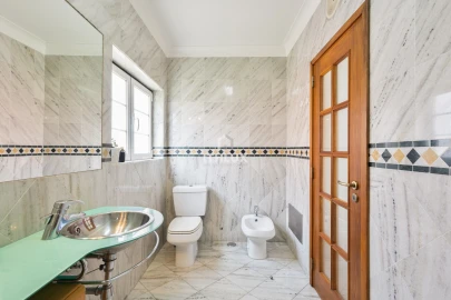 Moradia T3 para Venda em Campolide