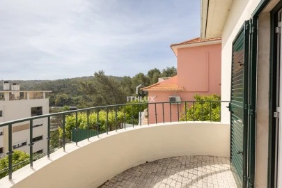 Moradia T3 para Venda em Campolide