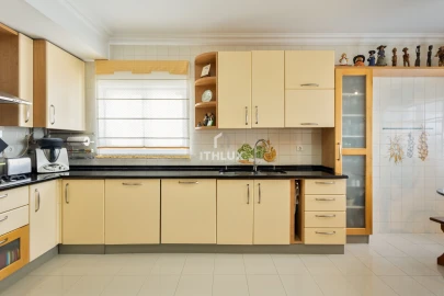 Moradia T3 para Venda em Campolide